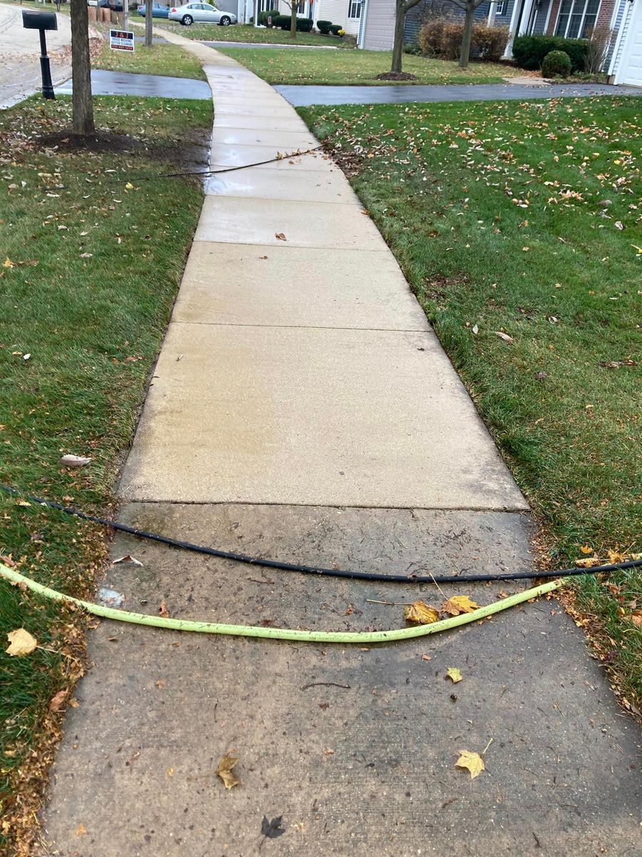 Power Washing for J&J Power Washing and Gutter Cleaning in Sycamore, IL