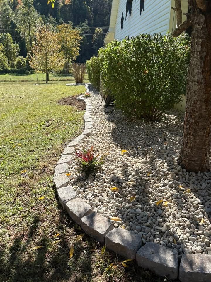 Landscape Curbing for Dust Till Dawn Lawn in London, Kentucky