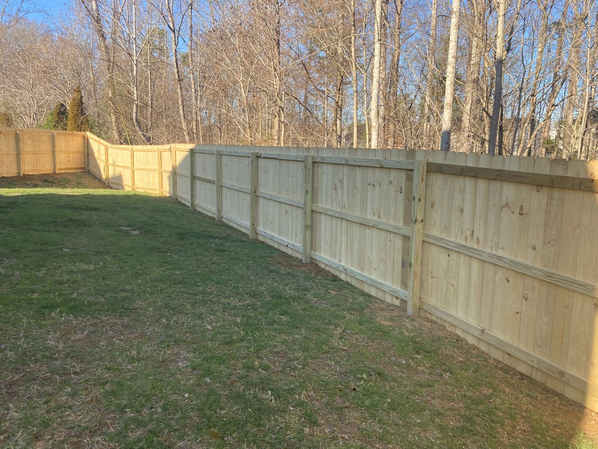 FENCING for Cisco Kid Landscaping Inc. in Lincolnton, NC