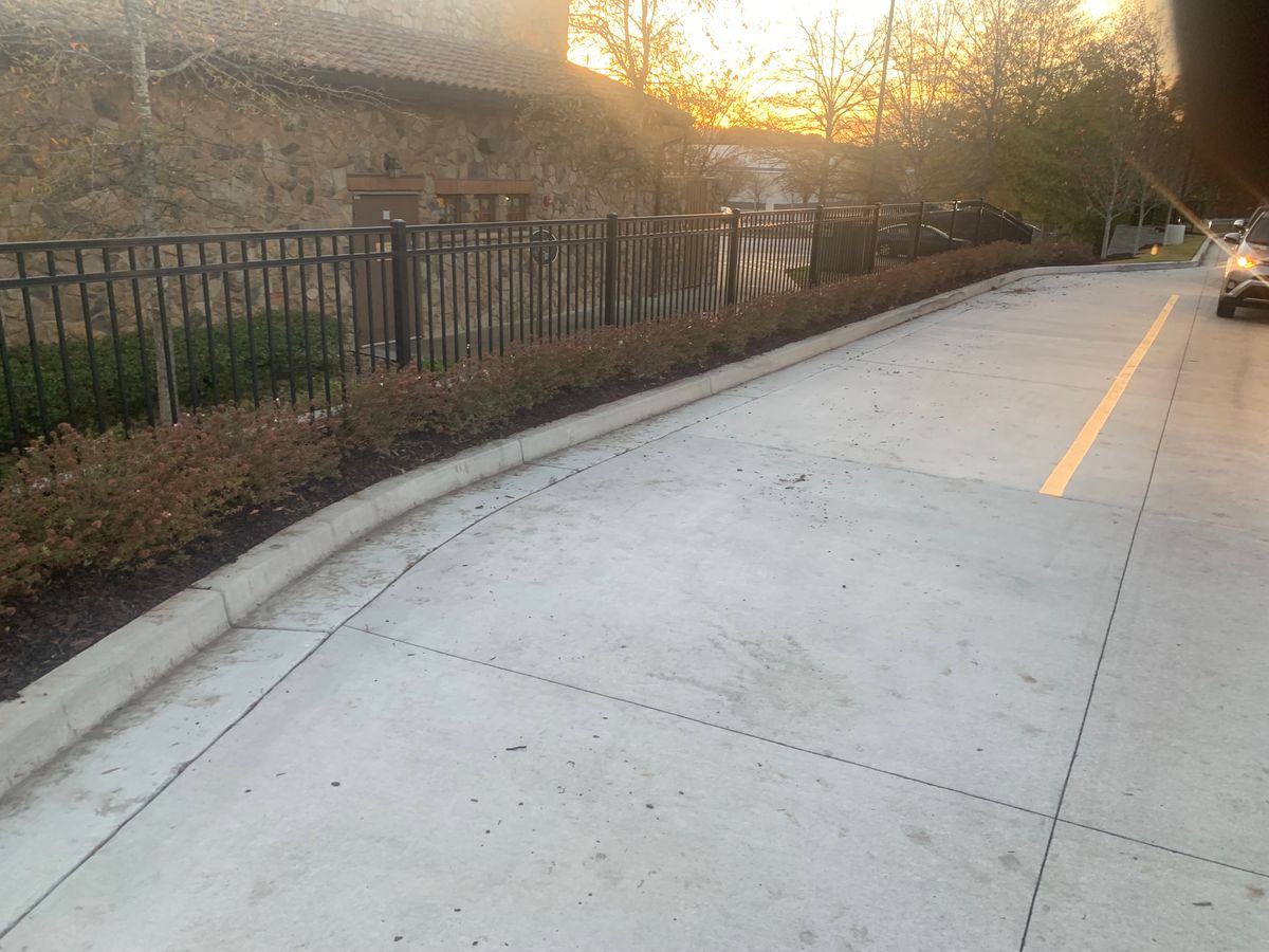 Commercial Landscaping for Amerigreen Lawn & Landscape in Duluth, GA