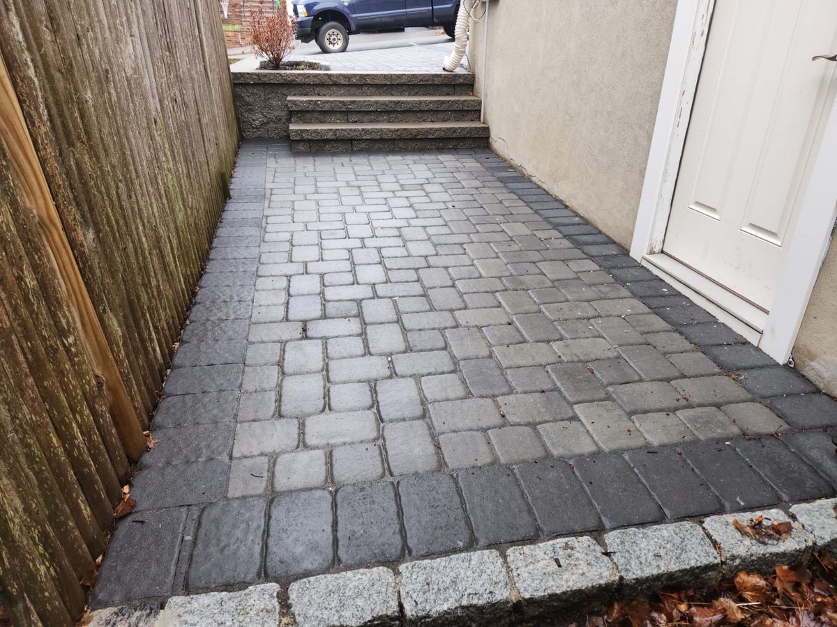 Patio Design & Construction for Romero Máster Landscaping in Lunenburg, MA