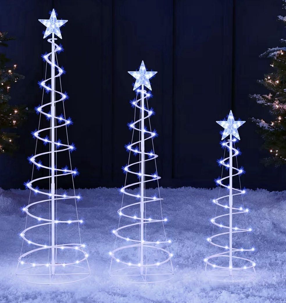 Holiday Lighting for Browne’s Yard Creations in Fruitland Park, FL