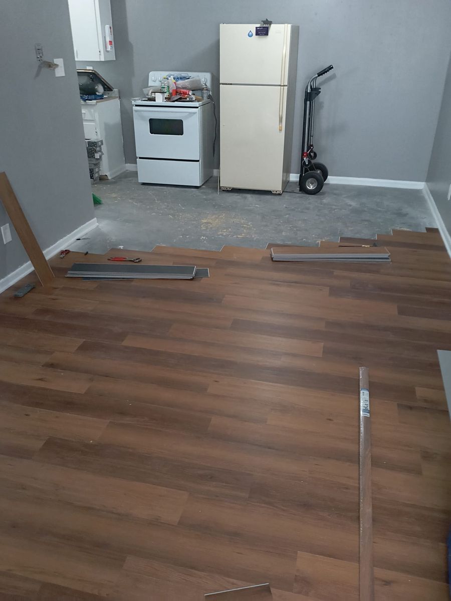 Floor Installation for Paint-Me-In in Killeen, TX