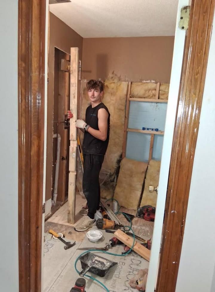 Carpentry for Bomar Construction  in Olive Branch, MS