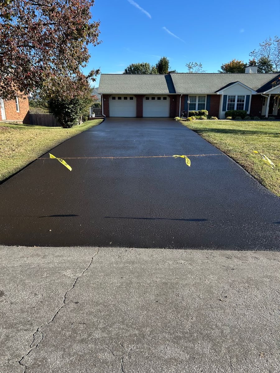 Sealcoating for James R Carter Paving in Roanoke, VA