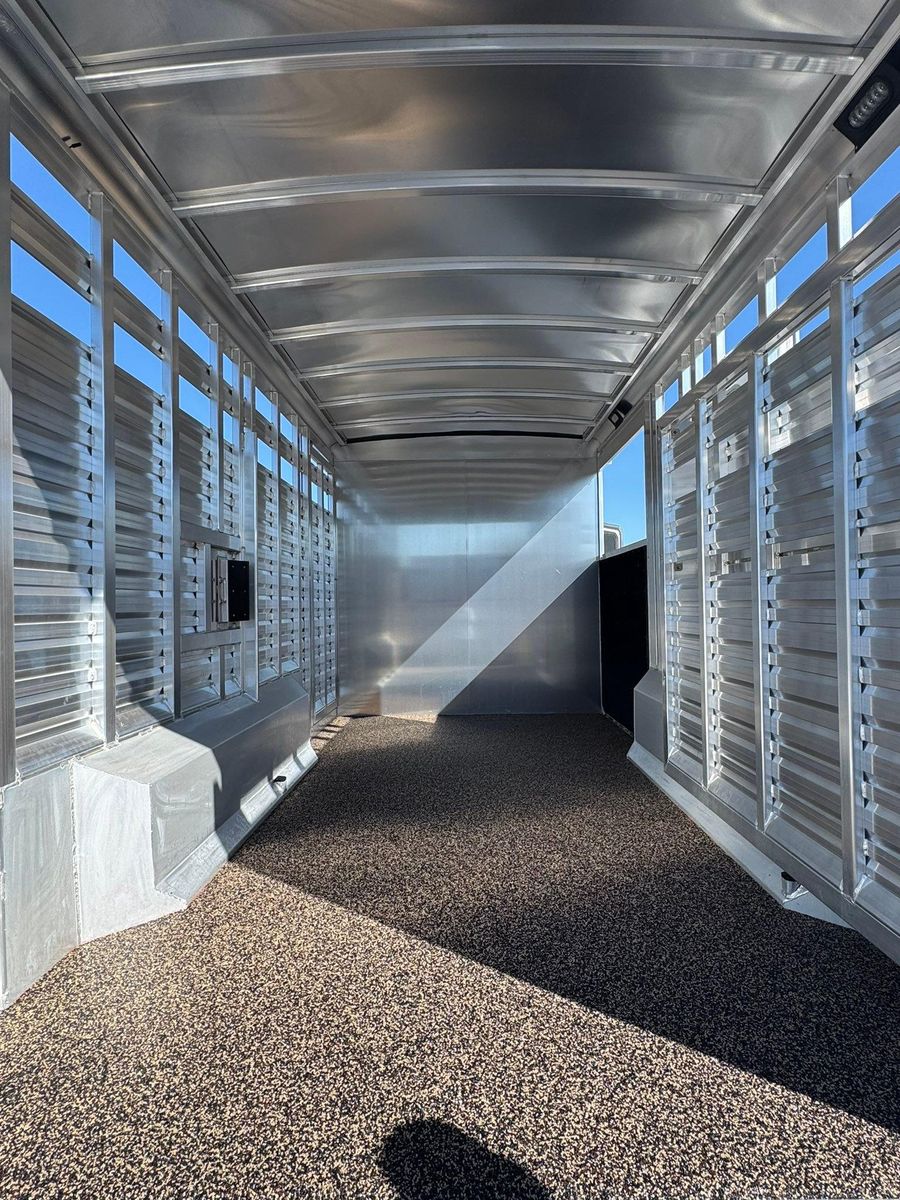 Floors and side wall mats for trailers for Shelton Trailer Flooring  in Ocala, FL