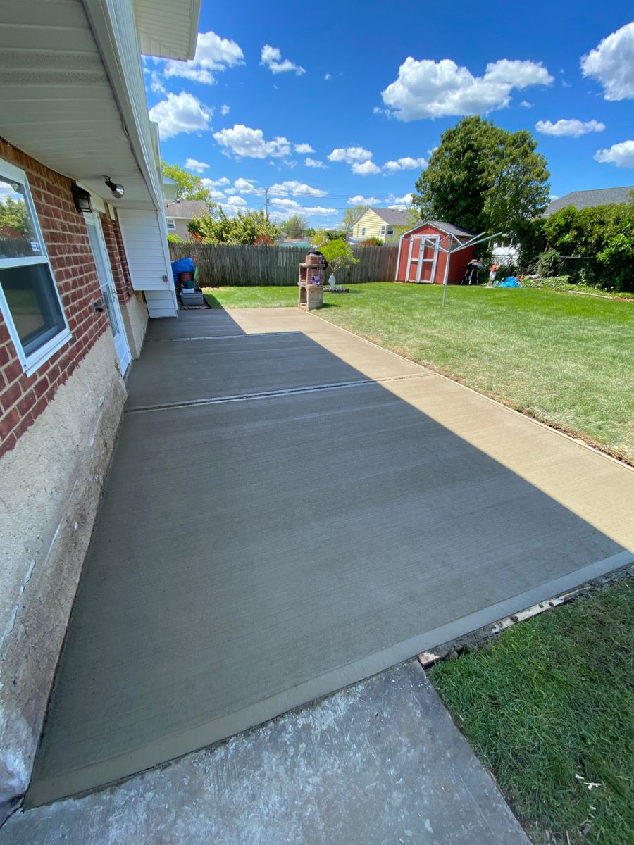 Driveway & Patio Construction for Golden Hammer LLC in Patchogue, NY