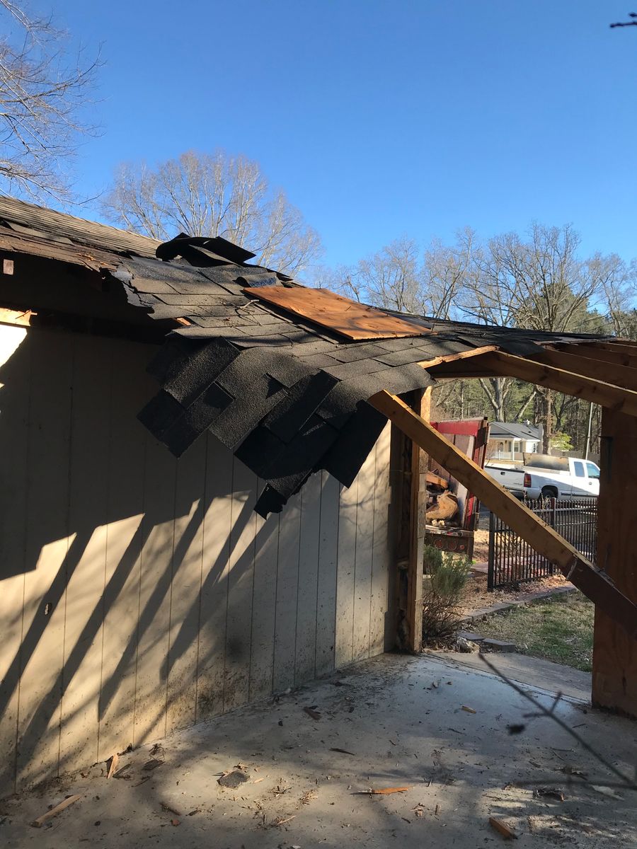 Demolition and Hauling for Junk B Gone in Rougemont, NC