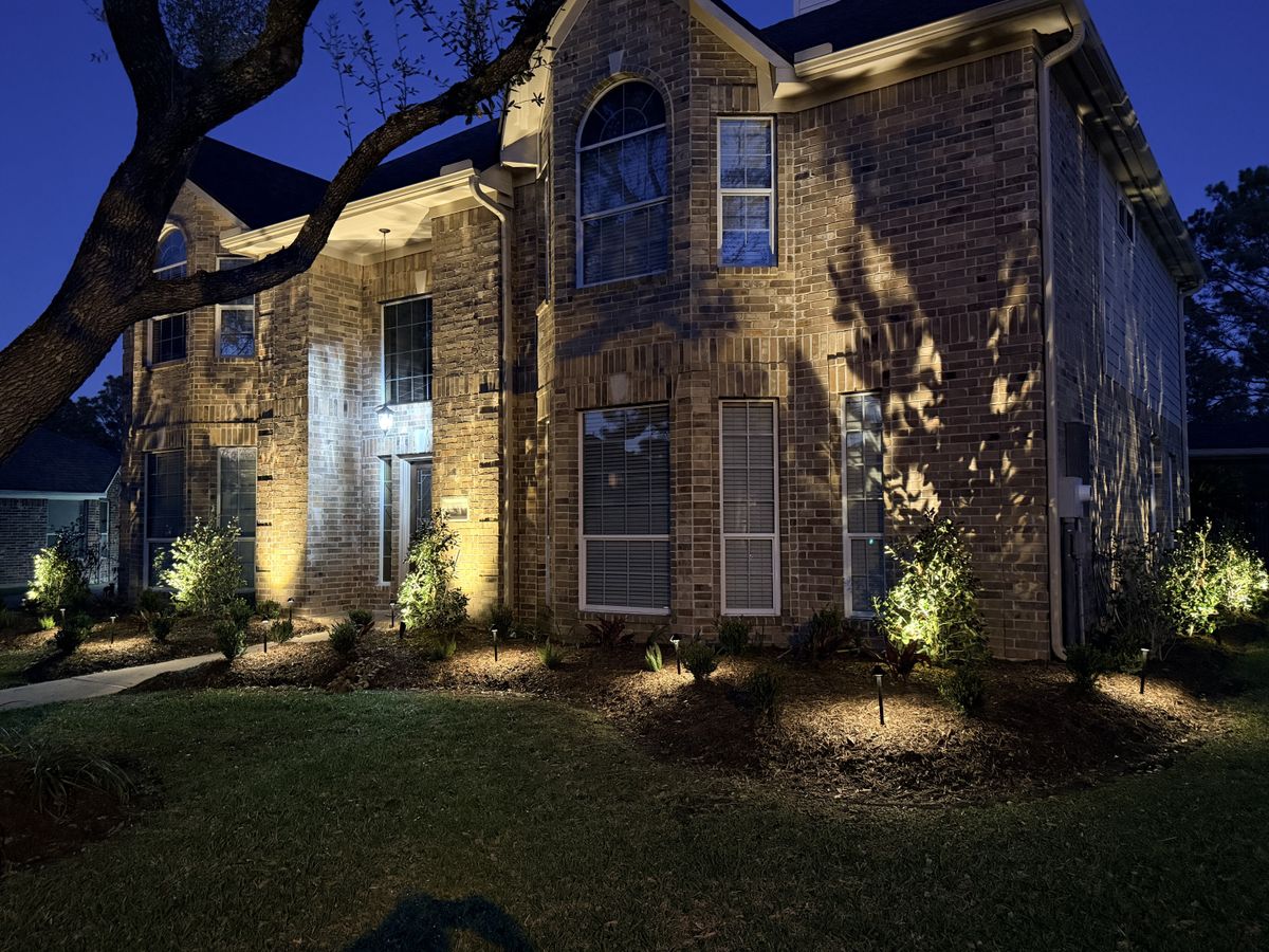 Landscape Lighting for Full Armor Landscapes in League City, TX