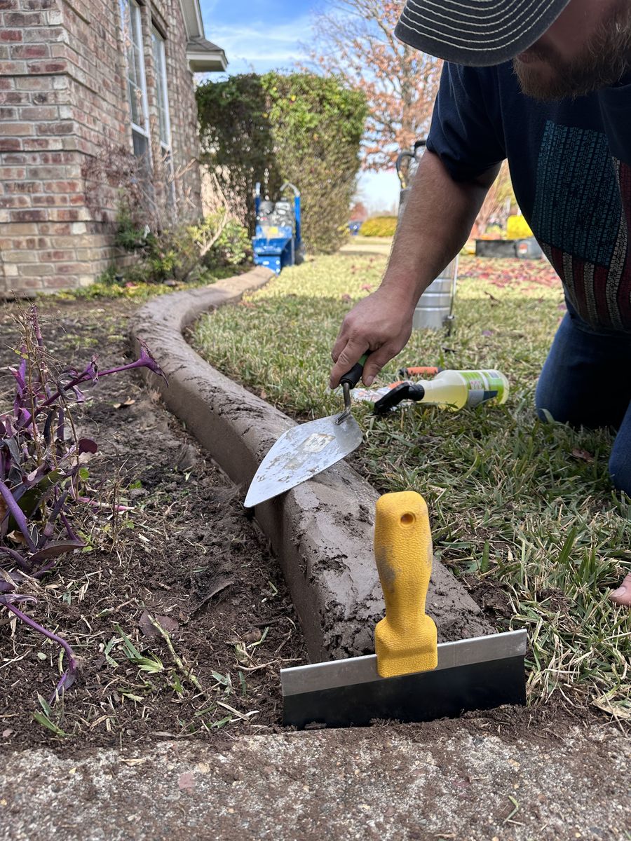 Landscape Design for Artistic Edges in Texarkana, AR