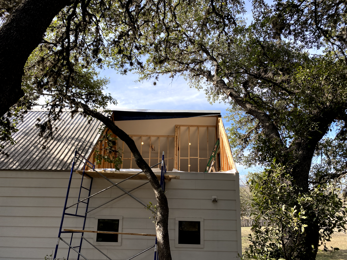 Home Additions for De Leon Carpentry & Renovation  in Leakey, TX