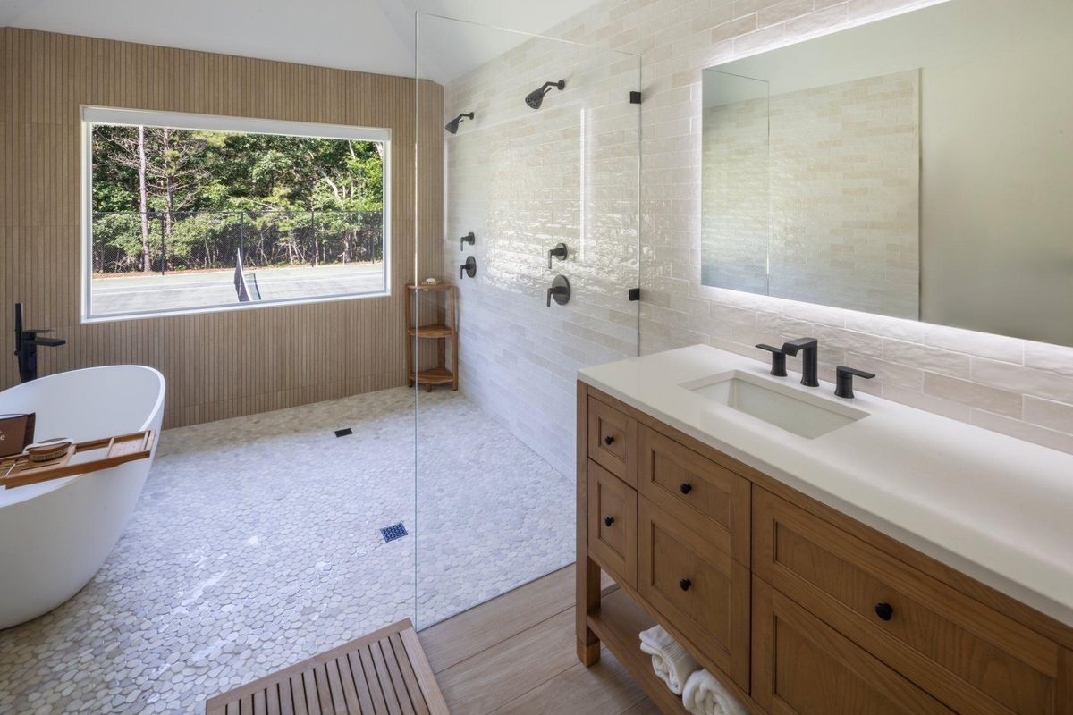 Flooring for Make It Right Contracting in East Hampton, NY