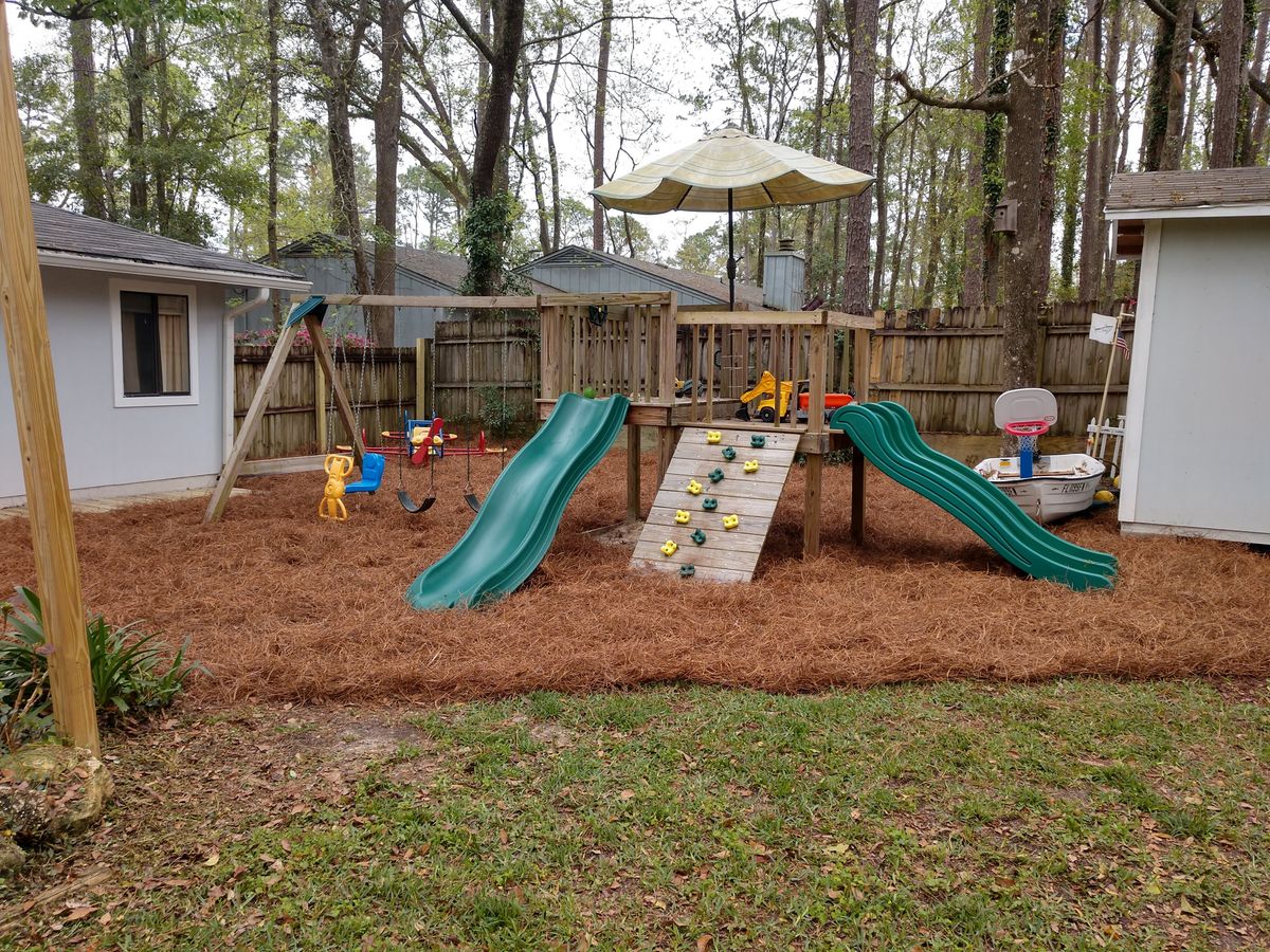 Mulch Installation for Down & Dirty Lawn Svc  in Tallahassee, FL