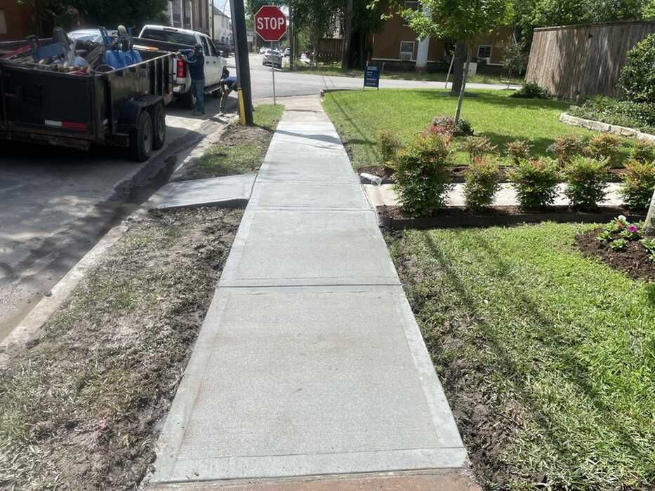 Sidewalk Installation for Texas Bay Concrete in Houston, TX