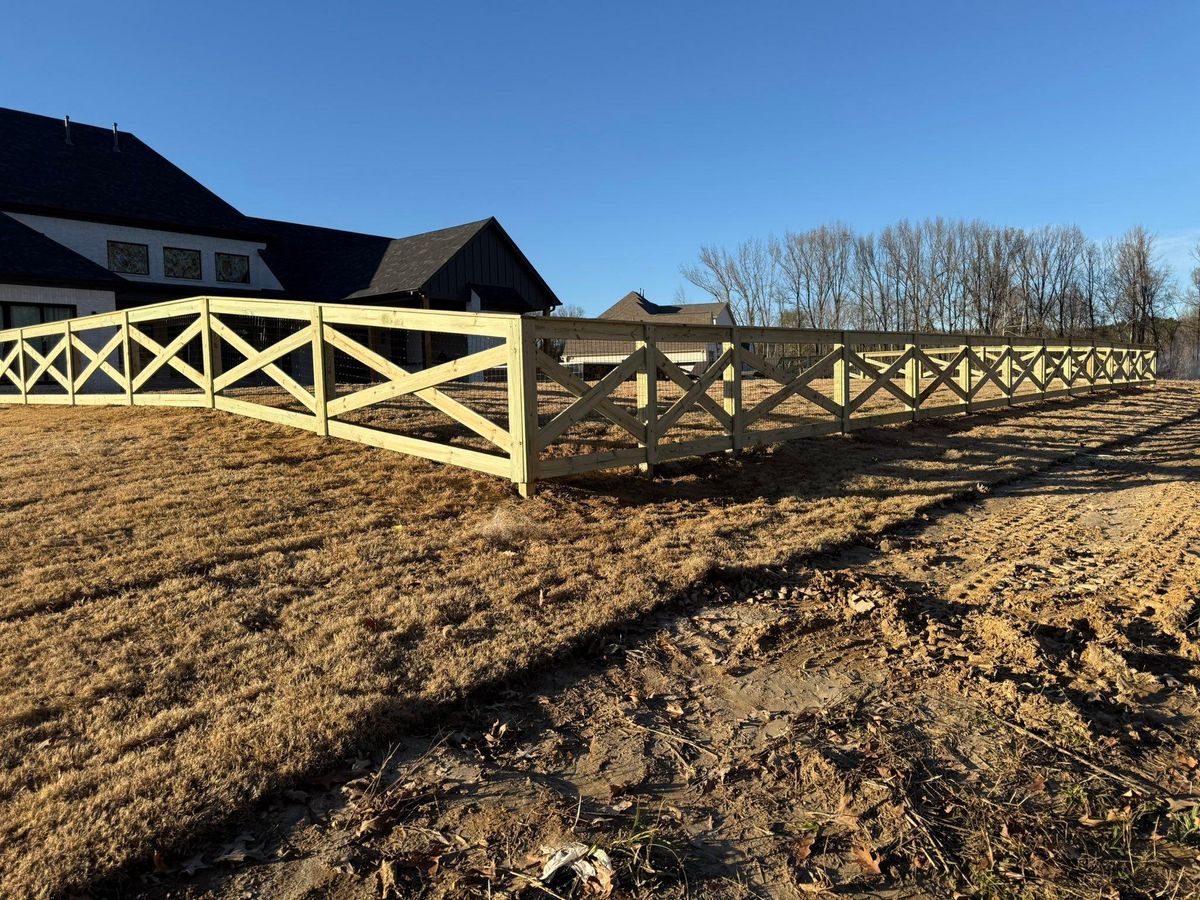 Custom Wooden Fences for Manning Fence, LLC in Hernando, MS