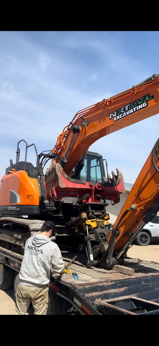 Residential & Commercial Excavation for NXT LVL Excavating in New London, MN