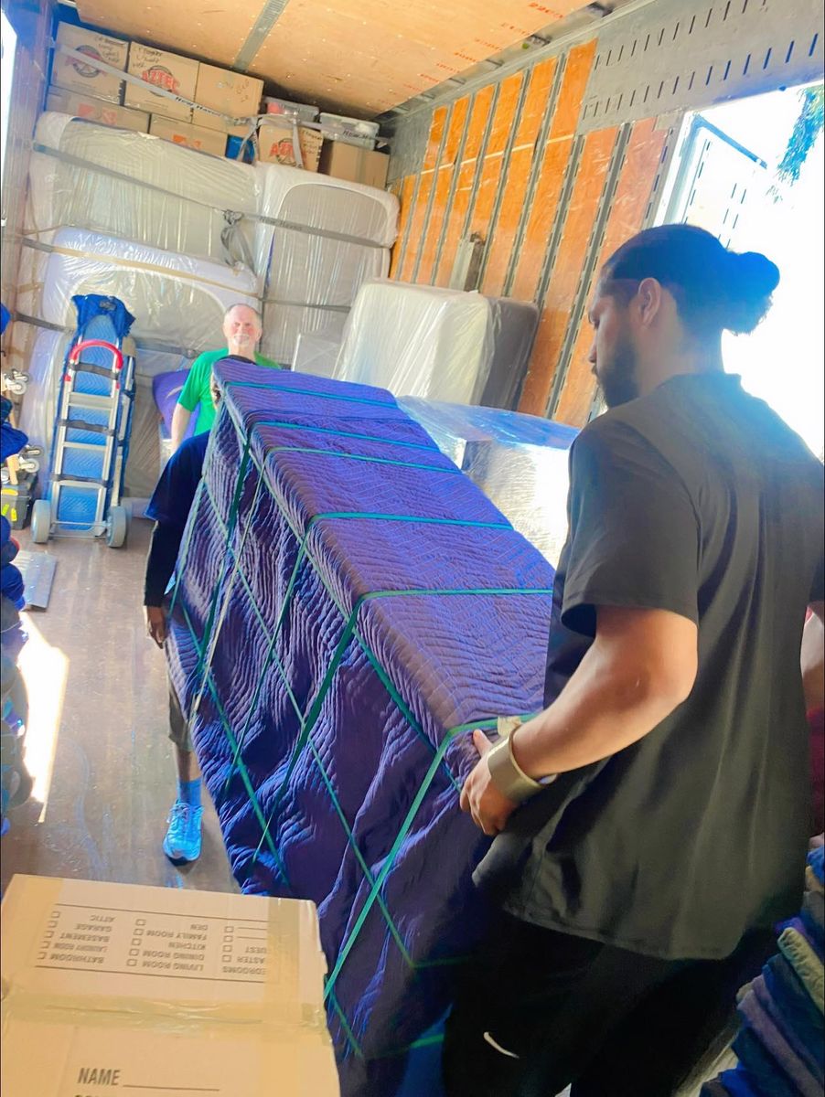 Moving and Storage Services for Hugo’s Affordable Moving Labor in San Diego, CA