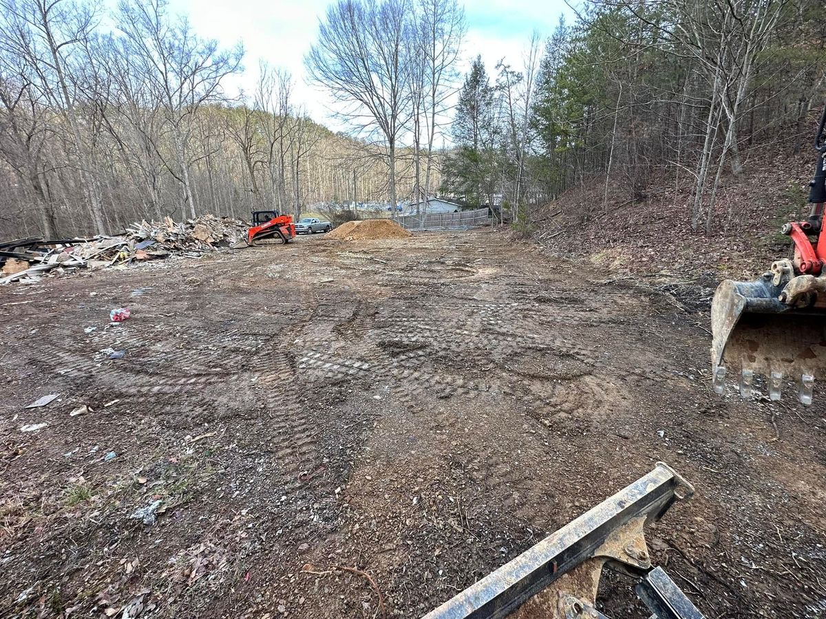 Leveling for A&E Excavation in Knoxville, TN