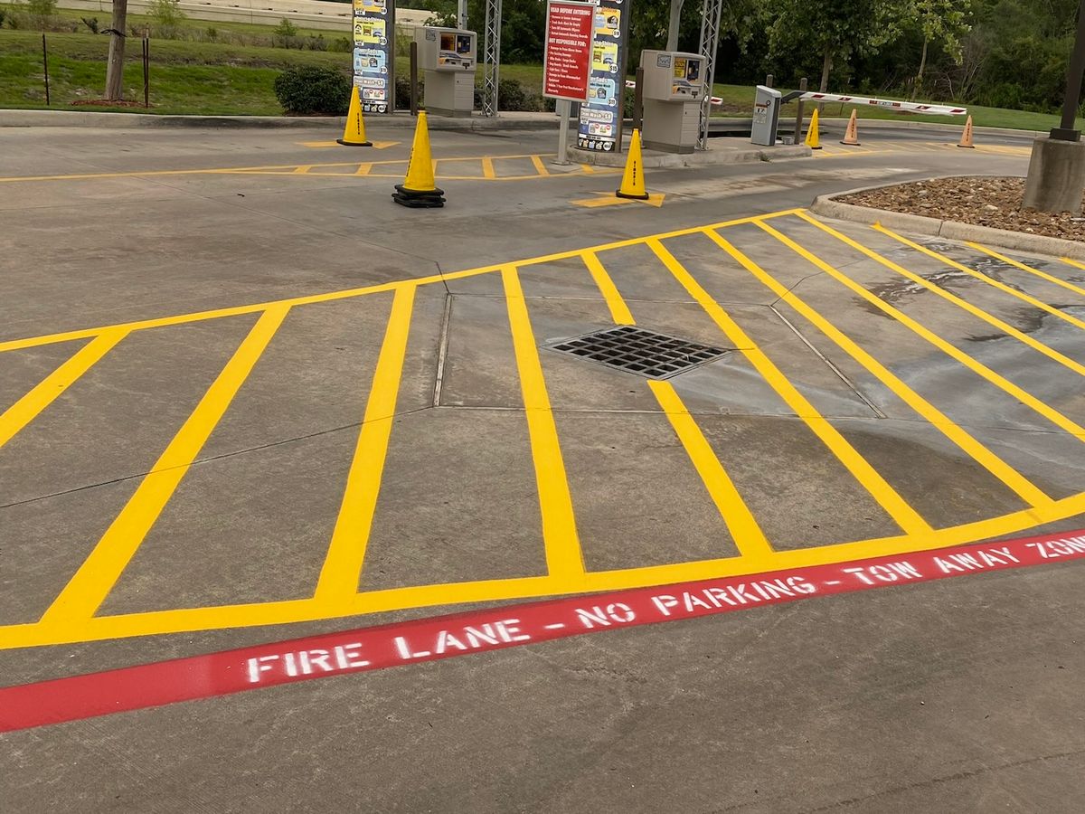 Parking Lot Re-Striping for Power Pressure Wash in Houston, TX