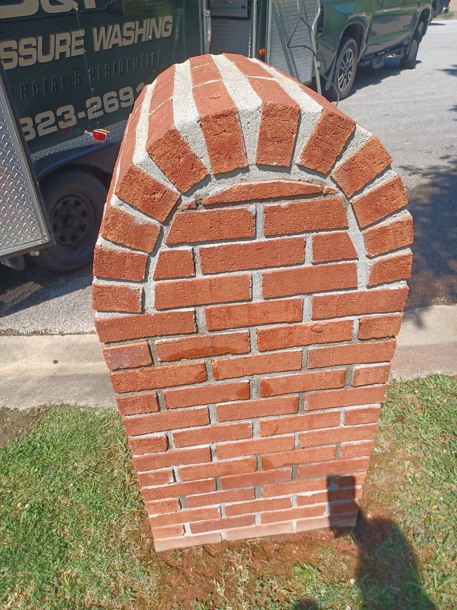 Hardscape Cleaning for D&T Pressure Washing in Morganfield, KY