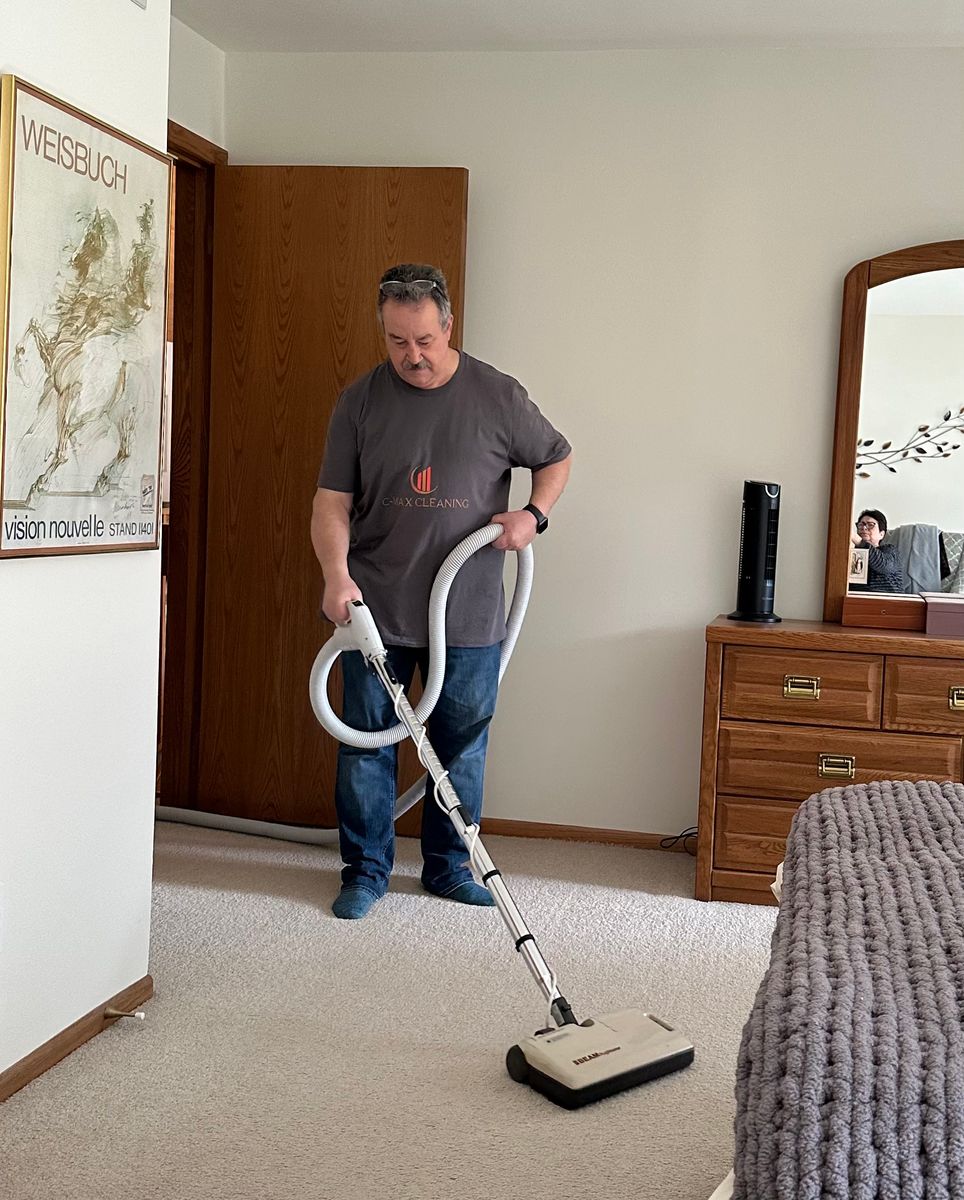 Residential Cleaning for C Max Cleaning in Milwaukee, WI