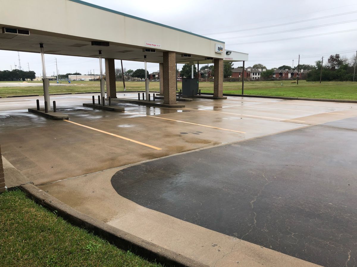 Parking Lot Cleaning for Power Pressure Wash in Houston, TX