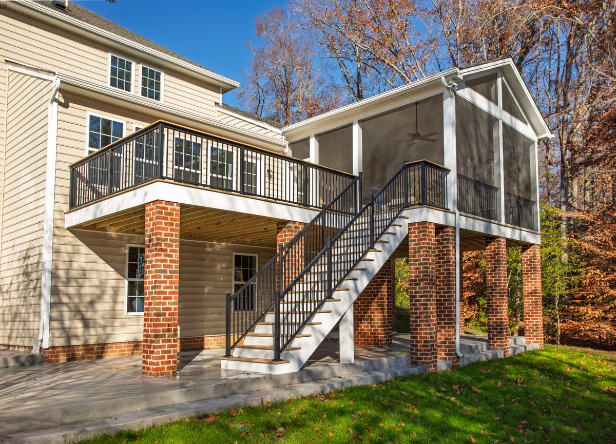 Composite Decks for Lester Contracting LLC in Richmond, VA