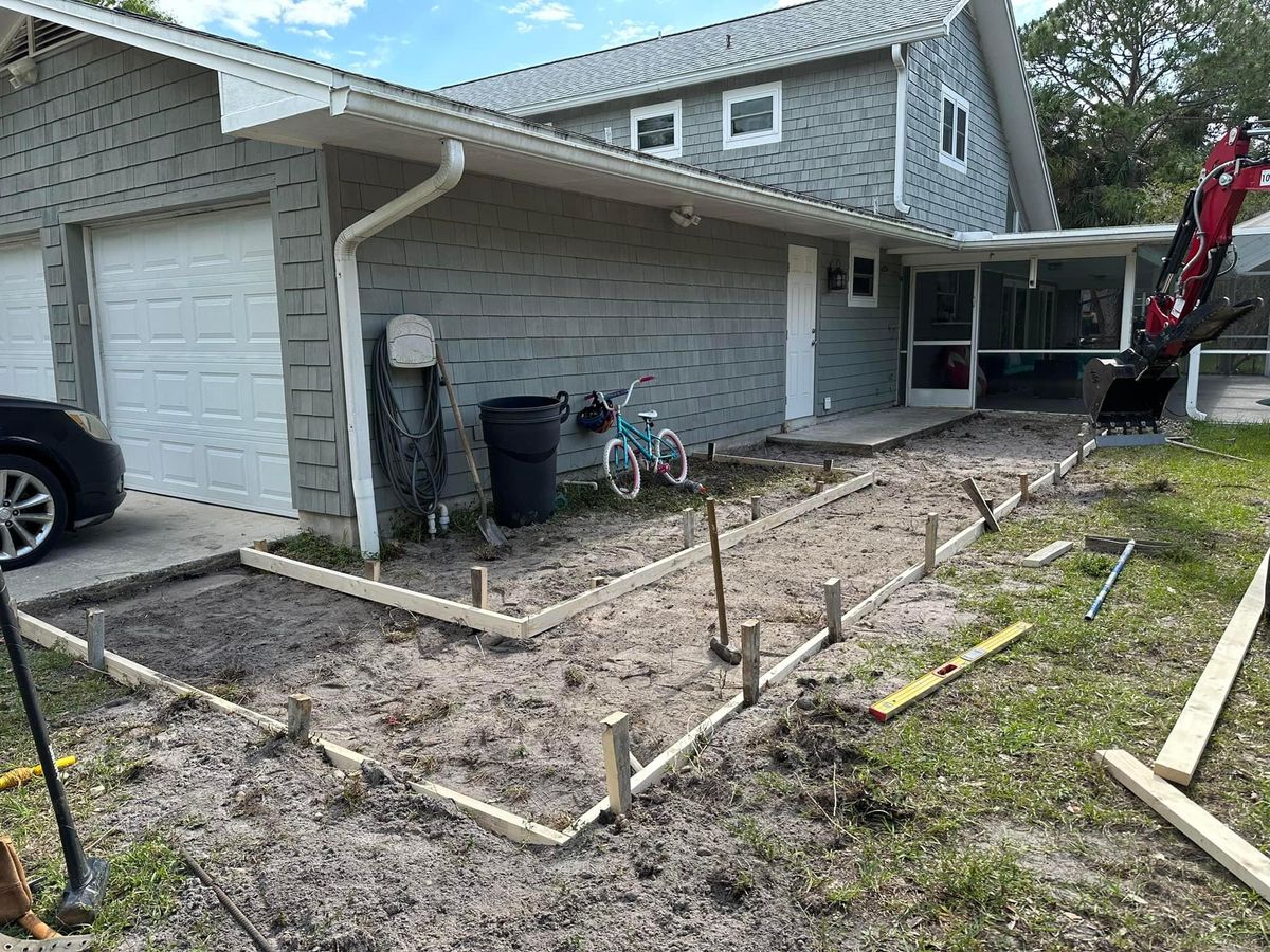 Sidewalks and Walkway Construction for Green Hammer Concrete in Palm Bay, Florida