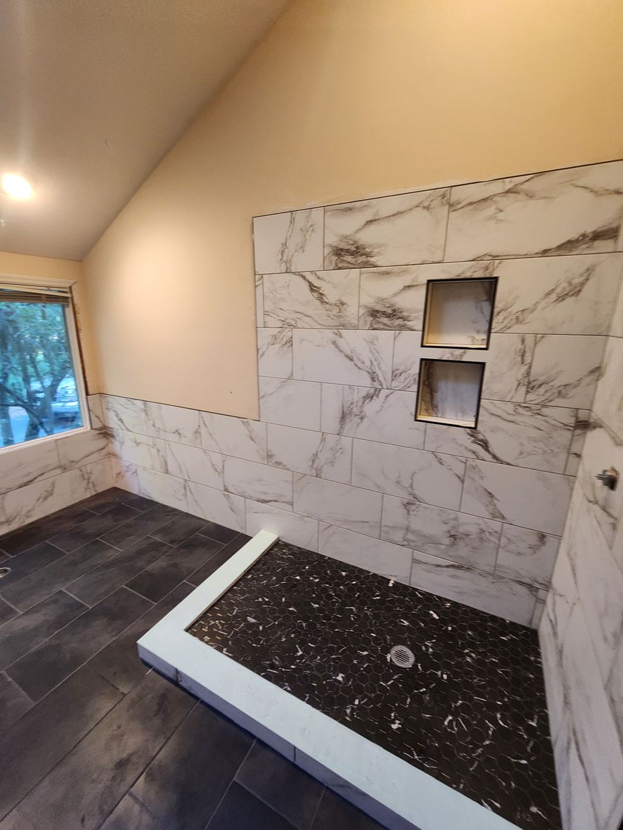 Bathroom Tiling for Elite Custom Tile Installations in Ocala, FL