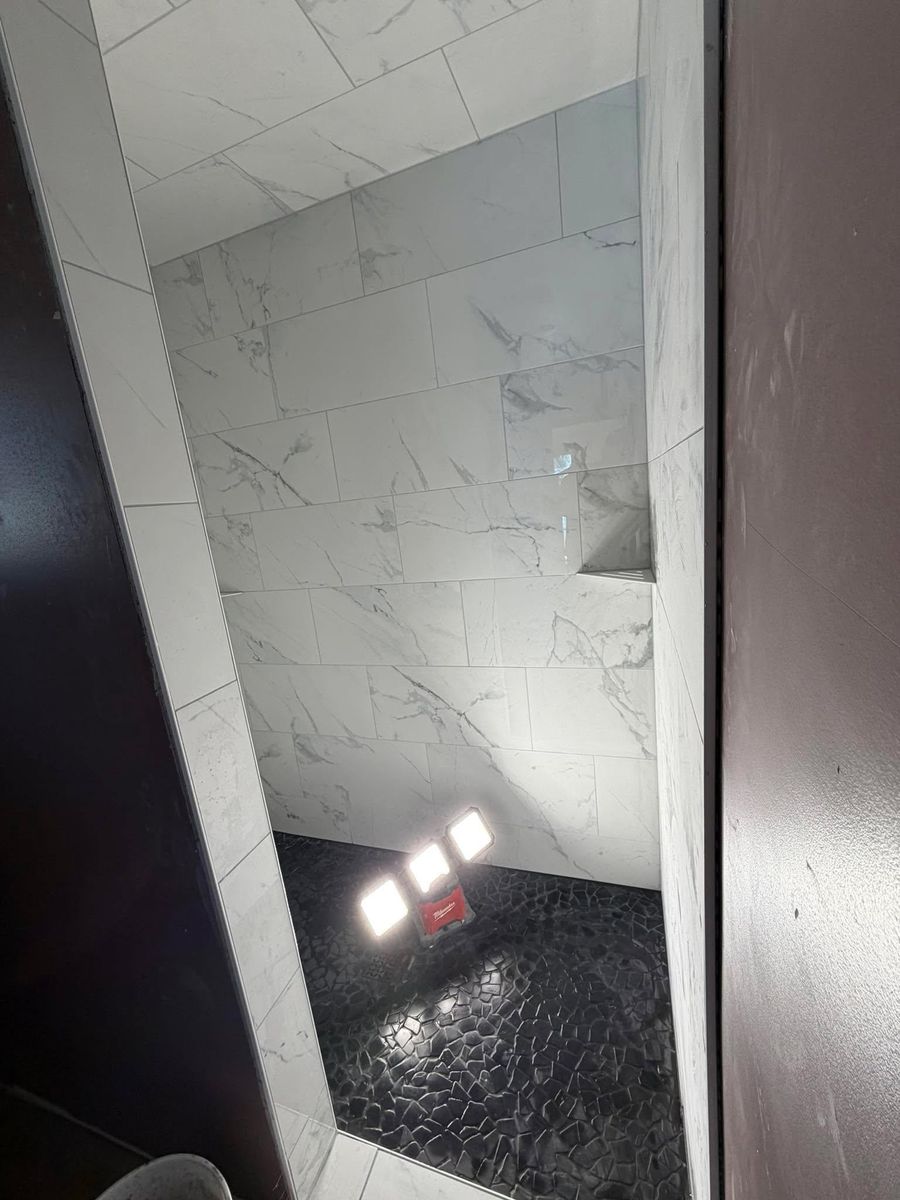 Bathroom Tile for Rivers Edge Tiling LLC in Brainerd, MN