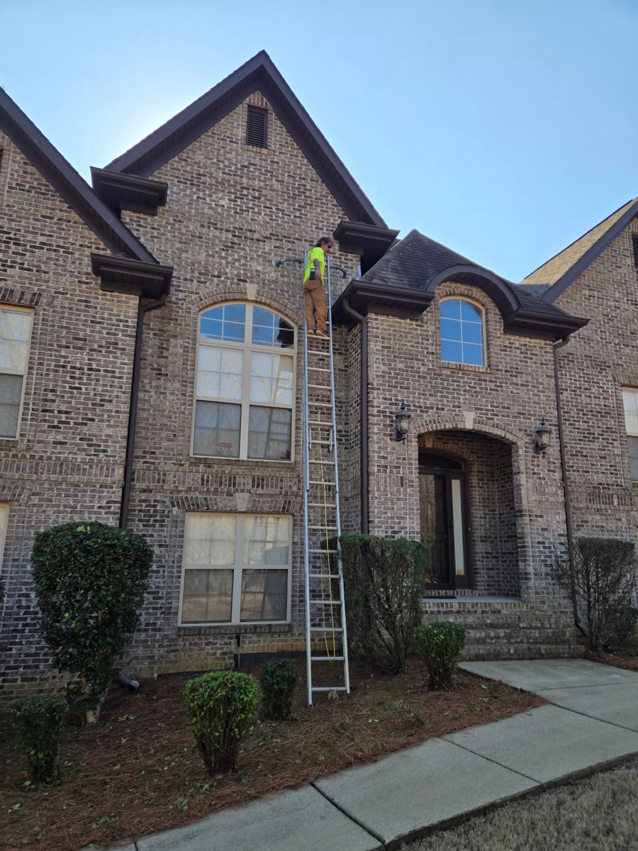 Window Cleaning for Squeaky Clean Windows Gutters & More in Hoover, AL