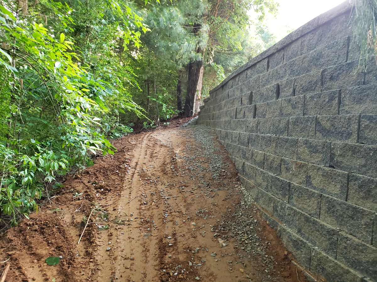 Patios & Retaining Walls for HC Construction & Grading in Clayton, GA