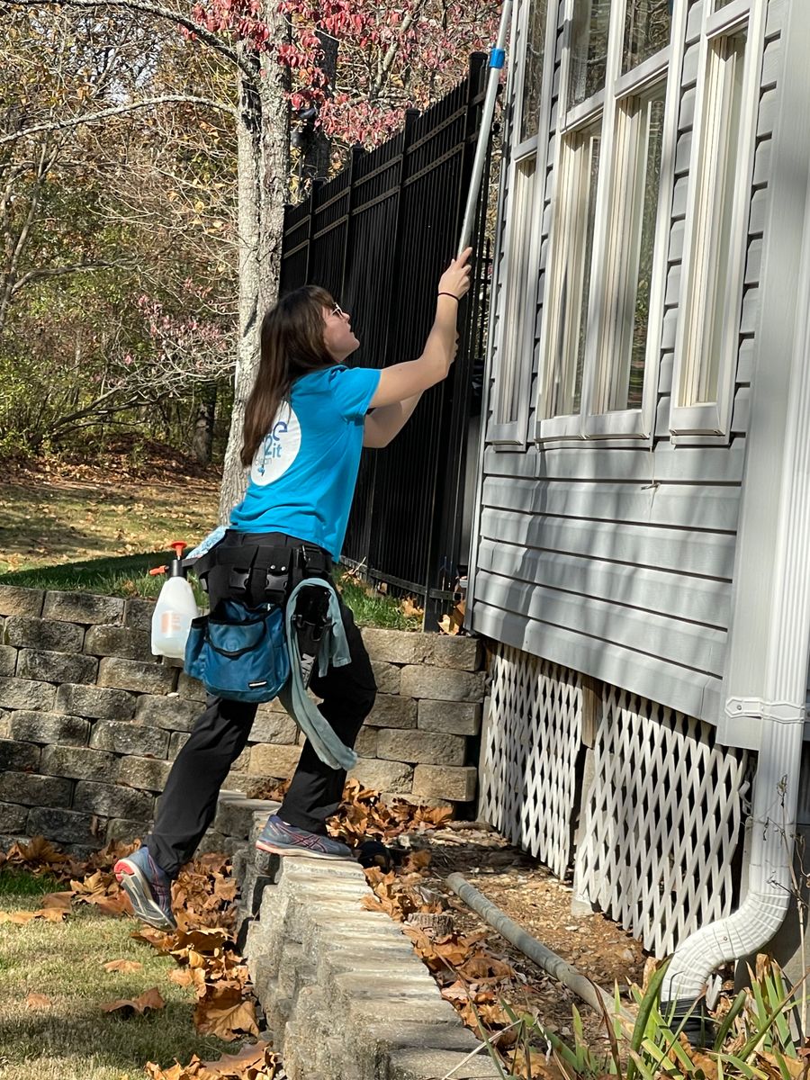 Commercial Window Cleaning for See2it Clean in St Louis, MO