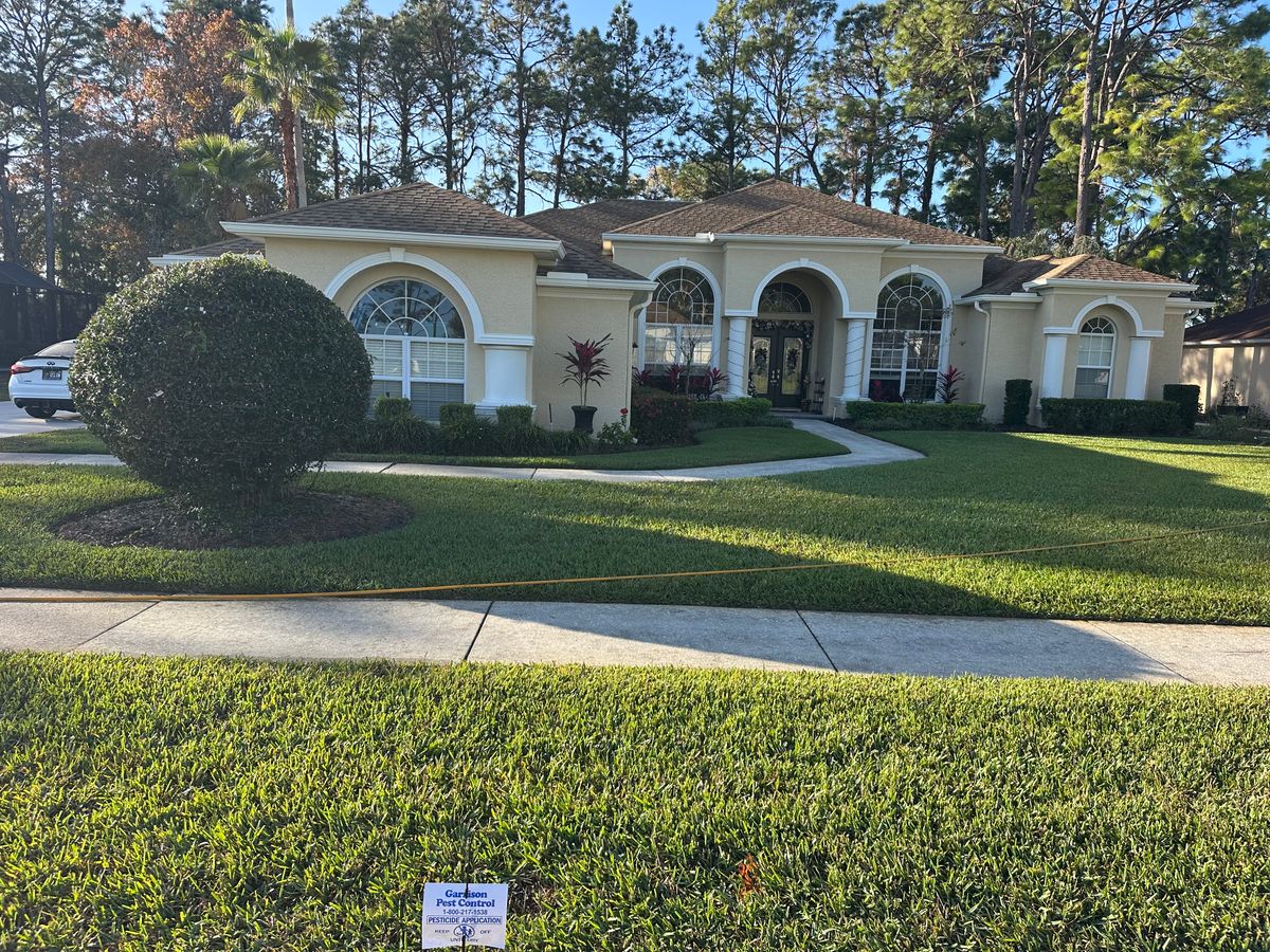 Lawn Spraying for Garrison Pest Control Inc in North Weeki Wachee, FL