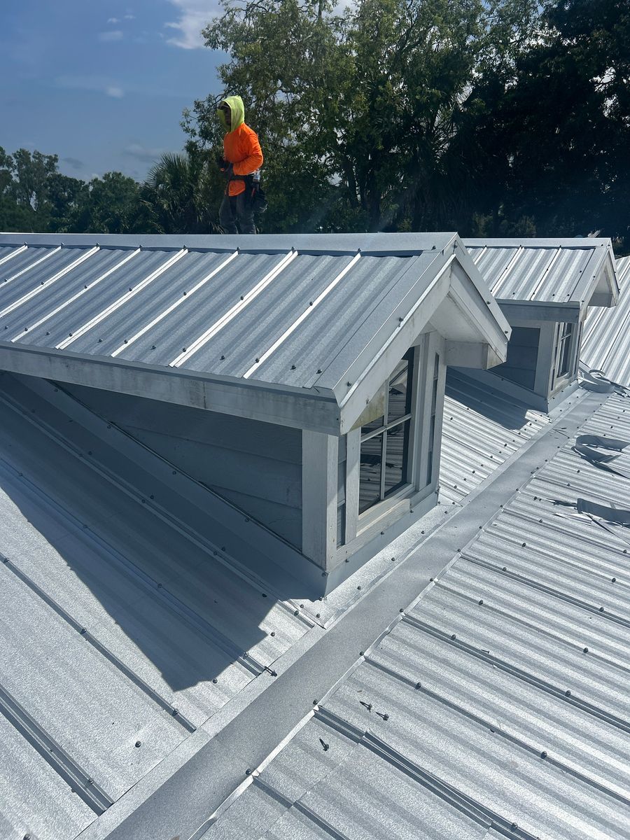 Roof Installation for Ridgecap Roofing in Port St. Lucie, FL