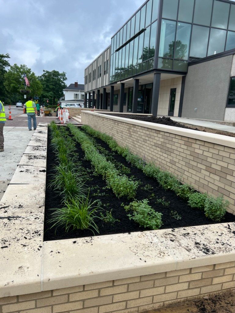 Commercial Landscape Install for K&R Landscaping - Commercial in Cincinnati, OH