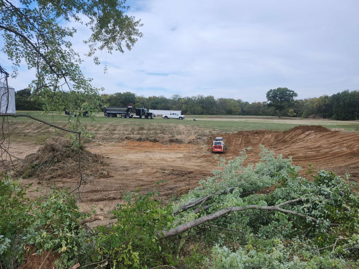 Excavation for BDS Trucking & Excavating in Litchfield, IL