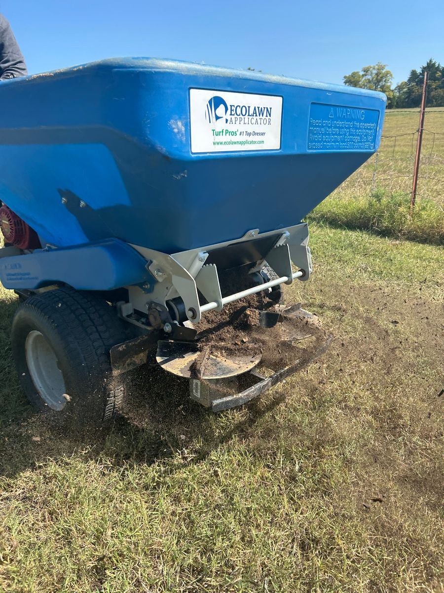 Top-dressing for North Texas Groundscaping in Frisco, TX