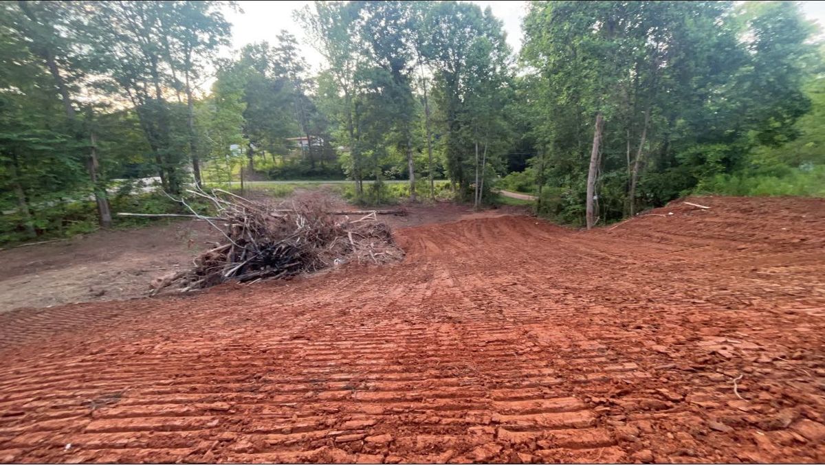 Excavation for Collins Constructors in Fyffe, AL