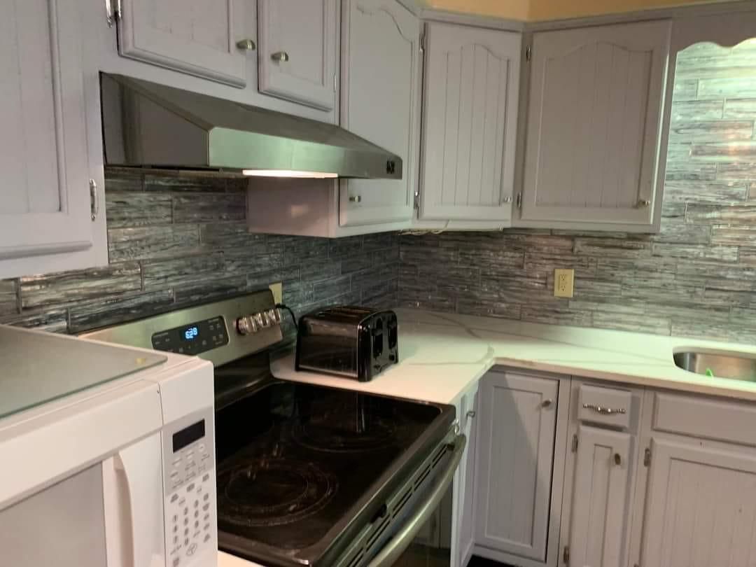 Tile for Dead Tree General Contracting in Carbondale, Illinois