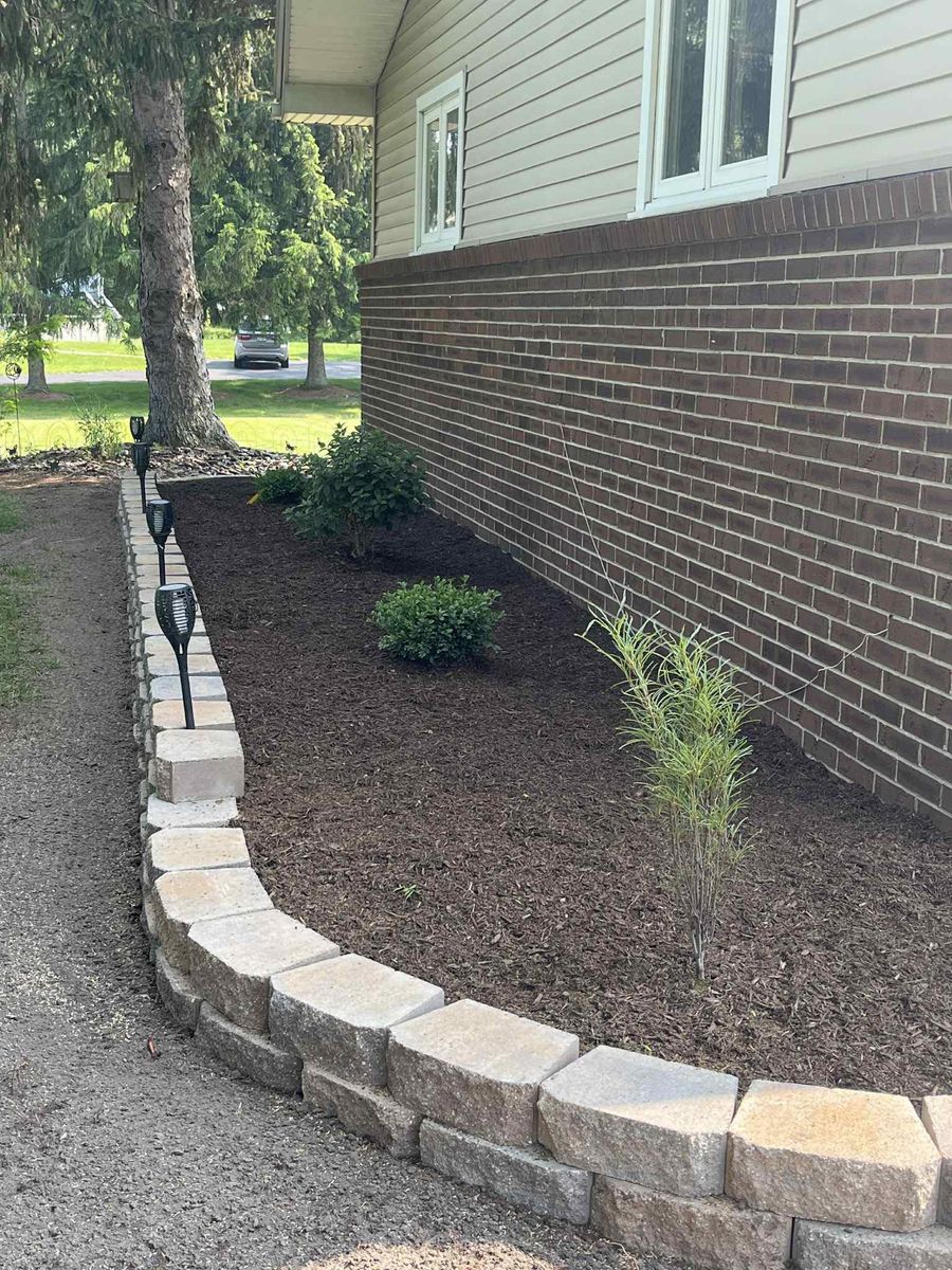 Landscaping for Sargent's Lawn and Property Maintenance LLC in Lambertville, MI