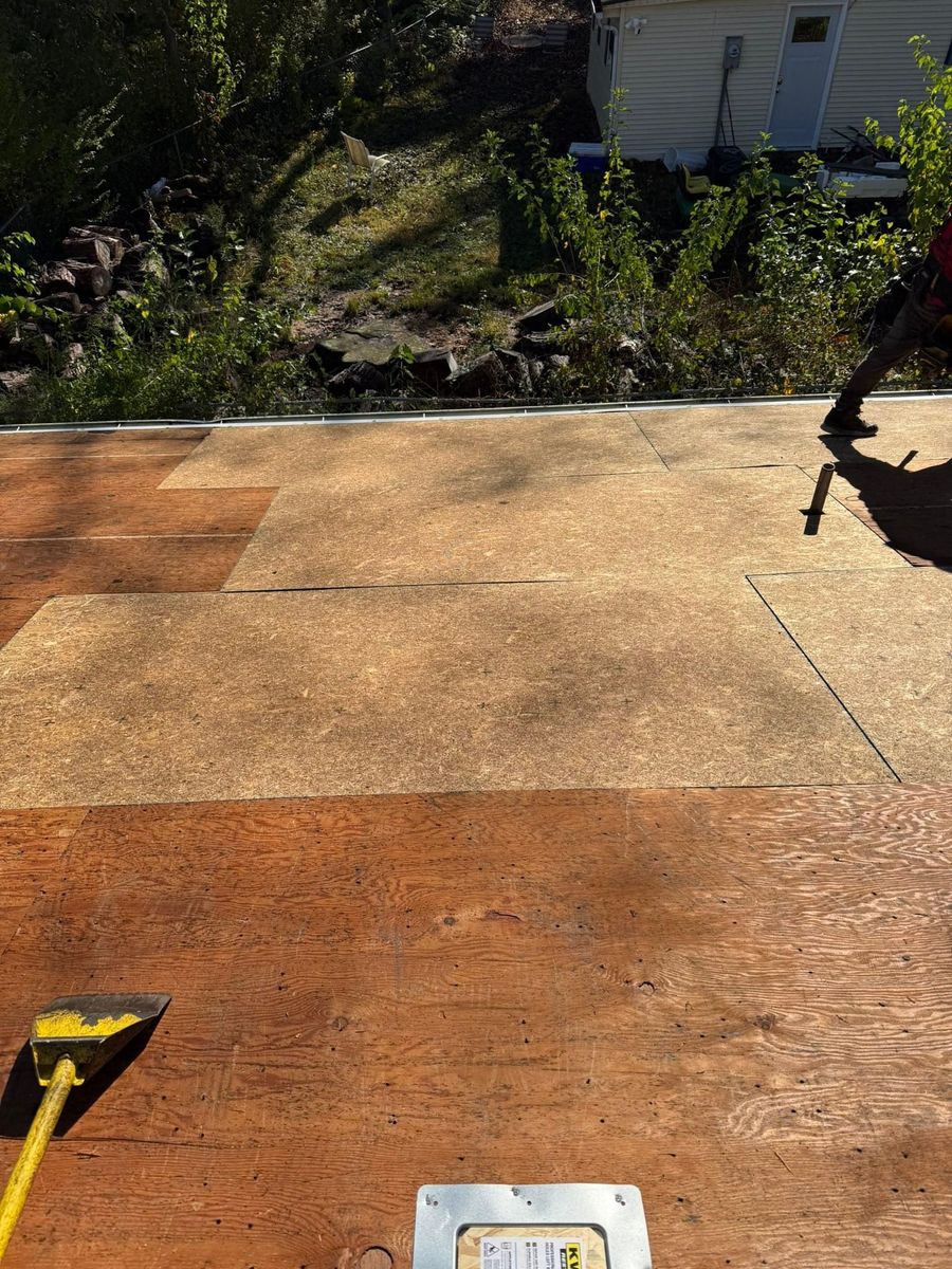 Roofing for Roofing Install Near Parker City, IN in Pendleton, IN