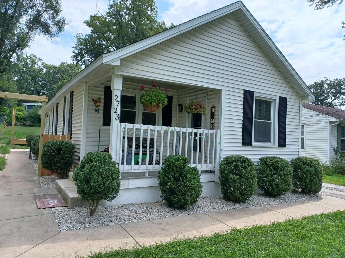 Shrub Trimming for Prime Landscaping 219 in Lake Station, IN