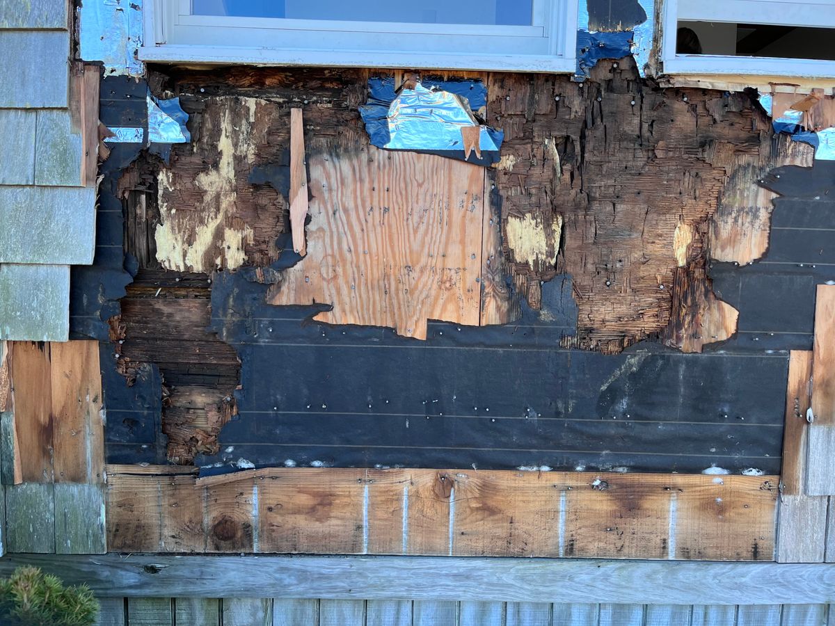 Carpentry for Salt Side Construction in The Outer Banks, NC