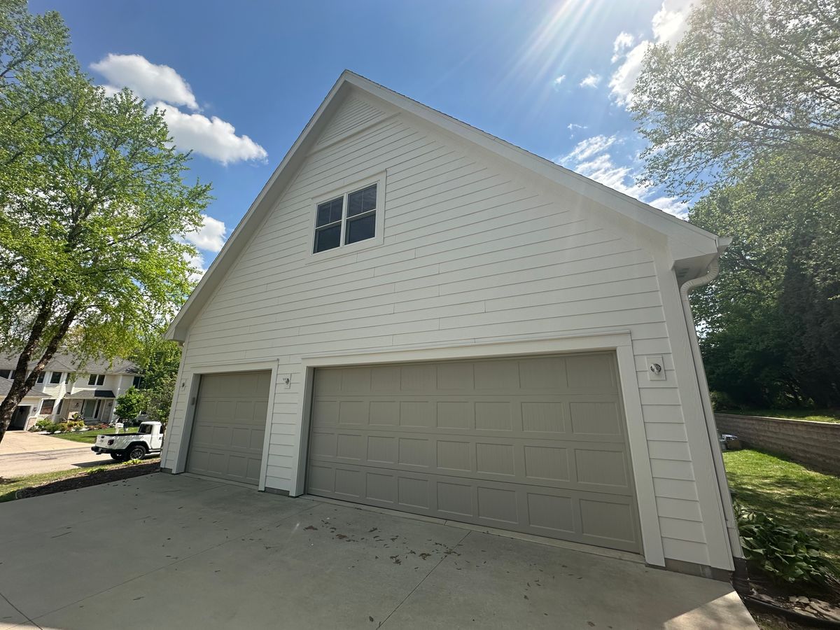 Exterior Painting for Kneeland Painting LLC in Rochester, MN