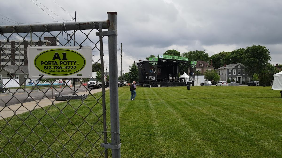 Temporary Fencing for A1 Porta Potty in Louisville, KY