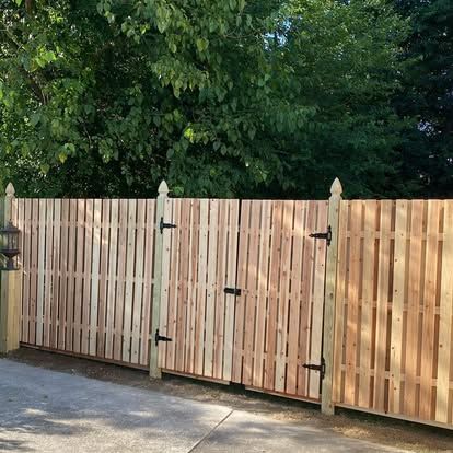 Fencing for Eachus Enterprises LLC in Lebanon, IN