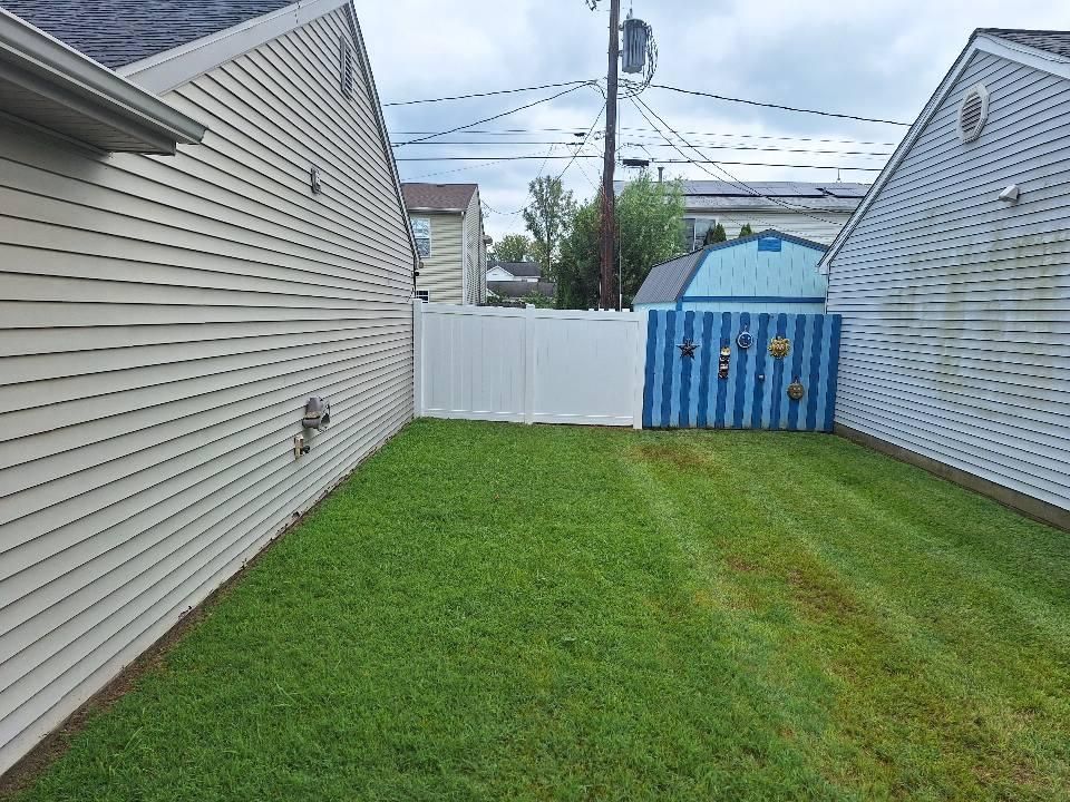 Fence Installation for Apex Fence in Henderson, KY