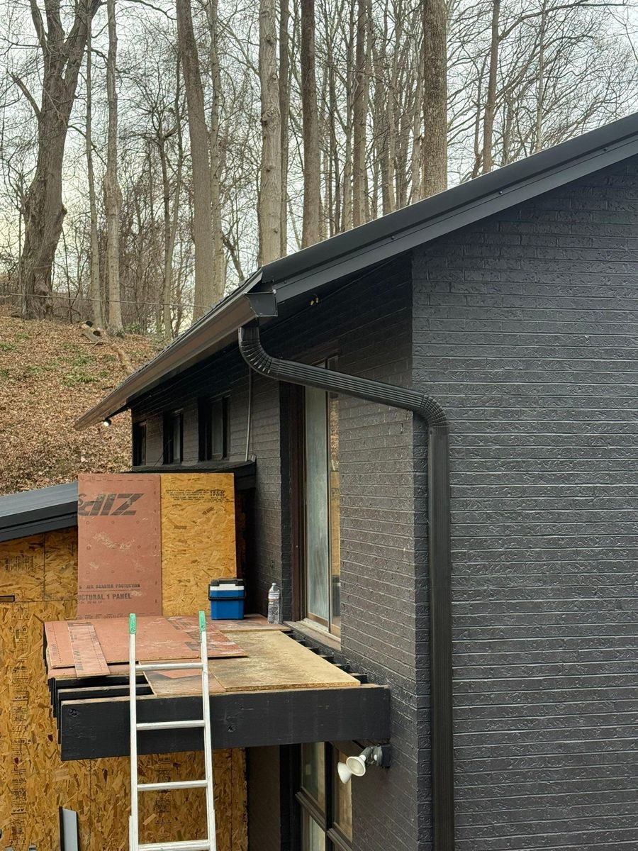 Roofing Installation for Top Hand Roofing and Gutter in Pomeroy, OH