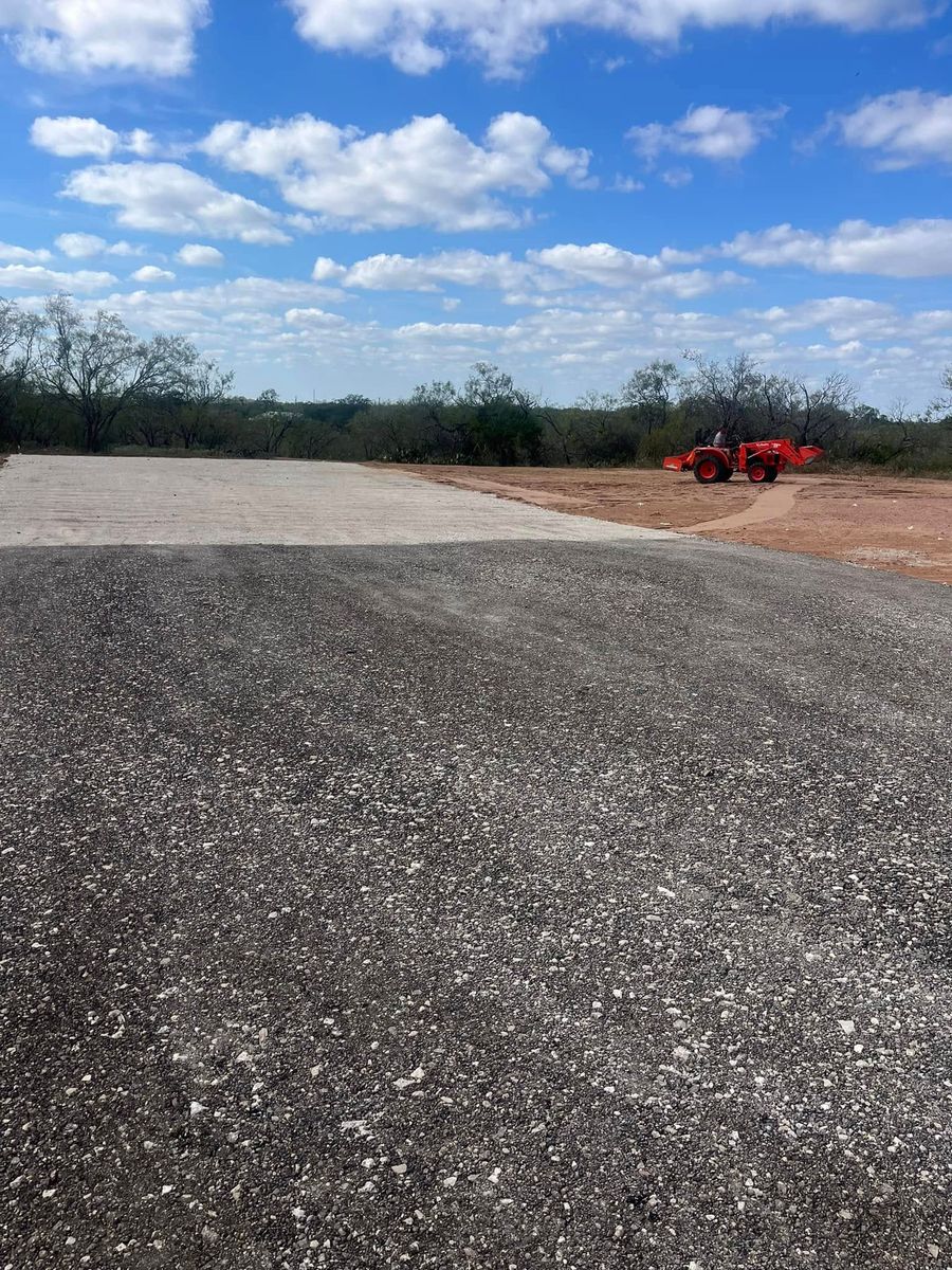 Land Grading for Williams & Sons Solutions in Floresville, TX